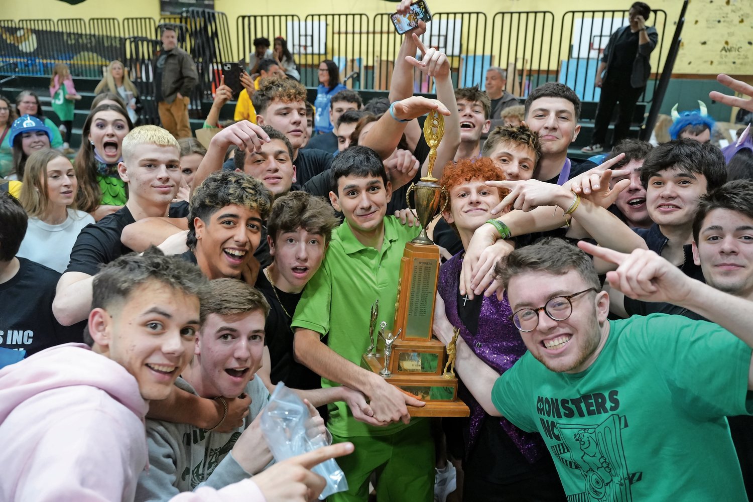 Lynbrook seniors dominate Class Night after competing in an event of